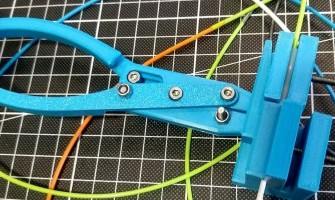 جوشکاری فیلامنت: چگونه فیلامنت های پرینتر سه بعدی خود را بهم متصل کنیم جوشکاری فیلامنت: چگونه فیلامنت های پرینتر سه بعدی خود را بهم متصل کنیم